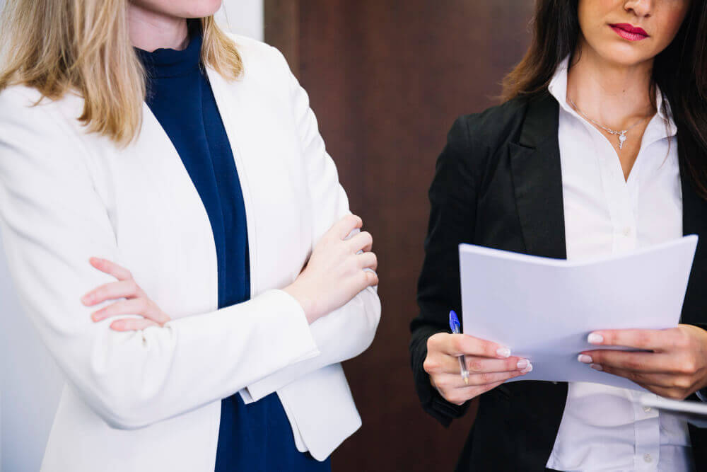 ¿Qué hace un gestor procesal? Así es su trabajo en los juzgados